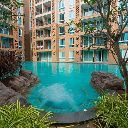 Atlantis Pattaya High Service Pantai Jomtien Luaran gambar