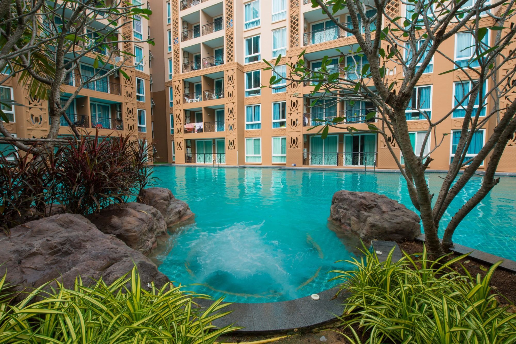 Atlantis Pattaya High Service Pantai Jomtien Luaran gambar